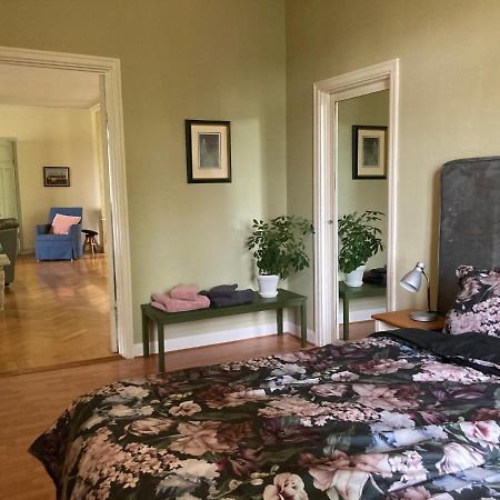 Ekeby I Bro Bed & Breakfast Екстериор снимка